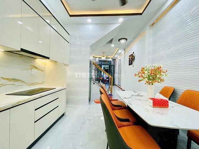 Bán Nhà Gần Mặt Tiền Hẻm 282 Đường NGÔ GIA TỰ, 37m2, 3TẦNG, F4,Q10.