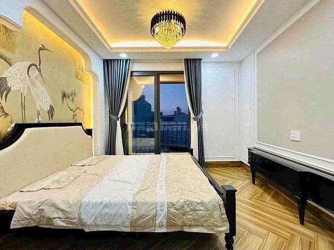 NHÀ MỚI VÀO NGAY- 489 Huỳnh Văn Bánh, Phường 13, PN- có thang máy