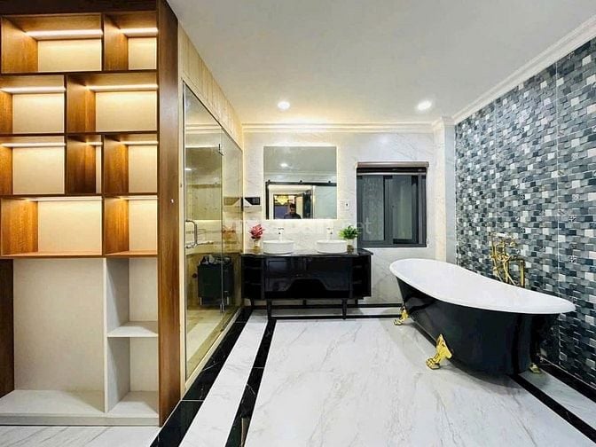 NHÀ MỚI VÀO NGAY- 489 Huỳnh Văn Bánh, Phường 13, PN- có thang máy