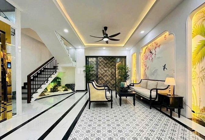NHÀ MỚI VÀO NGAY- 489 Huỳnh Văn Bánh, Phường 13, PN- có thang máy