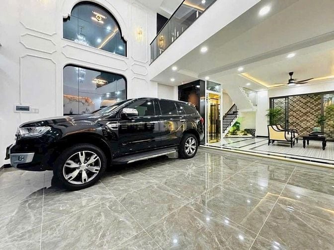 NHÀ MỚI VÀO NGAY- 489 Huỳnh Văn Bánh, Phường 13, PN- có thang máy
