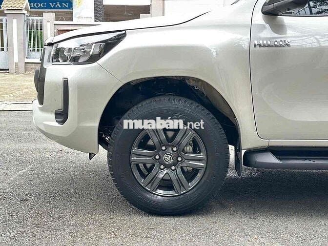 Toyota Hilux 2021 2.4 4x2 AT - 50000 kmp