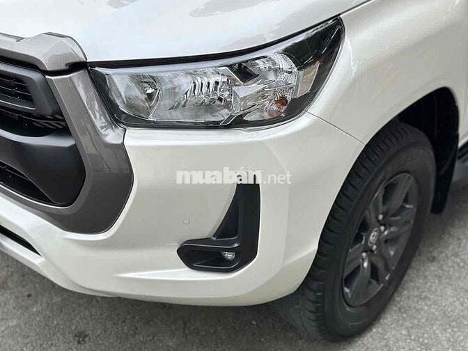Toyota Hilux 2021 2.4 4x2 AT - 50000 kmp