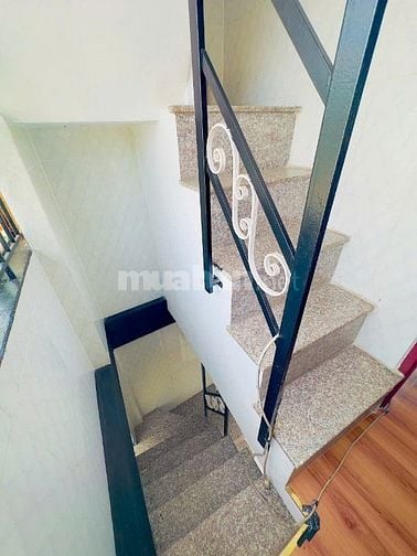 Nhà Mini 3 lầu đúc vị trí đẹp ngay khu kinh doanh sầm uất nhất P12Q8