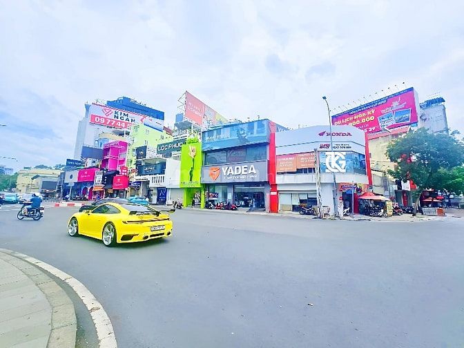 ❇️❇️ Cho Thuê Nhà GÓC 2MT: 290 Lý Tự Trọng + CMT8 - Quận 1