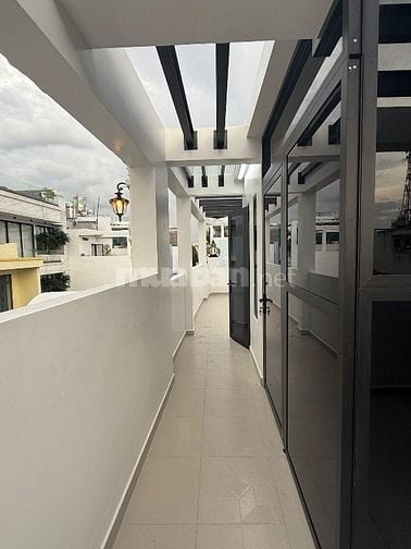 Nhà 3 Lầu tuyệt đẹp cao cấp HXH Nguyễn Thượng Hiền, nhà mới vô ở Ngay
