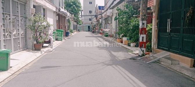 Đường nhựa 8m,8x20m trệt 2 lầu ST 5 PN đối diện nhà Ga T3