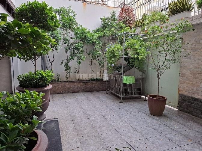 Đường nhựa 8m,8x20m trệt 2 lầu ST 5 PN đối diện nhà Ga T3