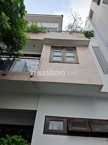 Đường nhựa 8m,8x20m trệt 2 lầu ST 5 PN đối diện nhà Ga T3