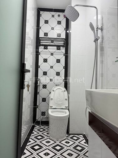 Nhà 3 Lầu tuyệt đẹp cao cấp HXH Nguyễn Thượng Hiền, nhà mới vô ở Ngay