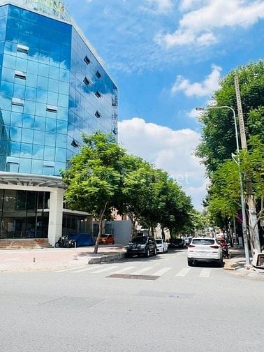(Tin thật) Tòa nhà 369B Nguyễn Trãi - DT 14x25m - thu nhập 10ty/năm