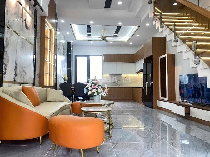 Căn VIP nhất đẹp tại Hồ Bá Kiện P15 Q10 – 60m², 3 Tầng,Hẻm 4m, sổ sạch