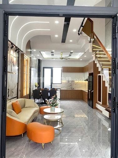 Căn VIP nhất đẹp tại Hồ Bá Kiện P15 Q10 – 60m², 3 Tầng,Hẻm 4m, sổ sạch