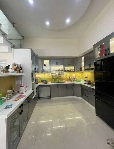 BIỆT THỰ KẾ HIMLAM, 10 X 20, DÒNG TIỀN 720TR/NĂM, SHR, 35,X TỶ