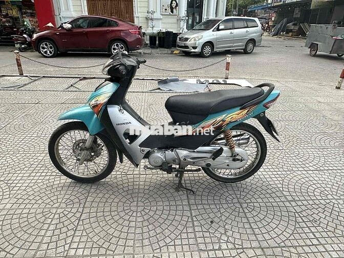 nhà thua xe không đi mất lên càn bán ạ