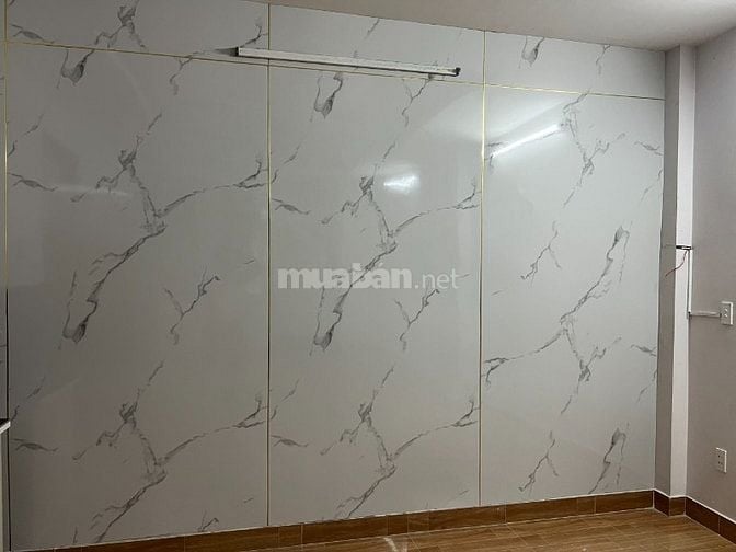 Chính chủ cần bán gấp nhà đẹp ngang 8m Khu vip Bình Tân HXH 