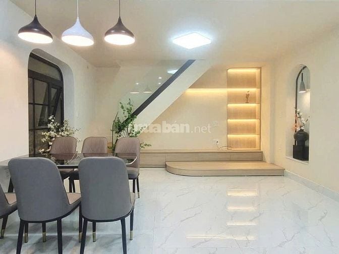 Định cư nước ngoài bán gấp nhà Cù Lao,Phú Nhuận.Ngay Trung tâm thể dục