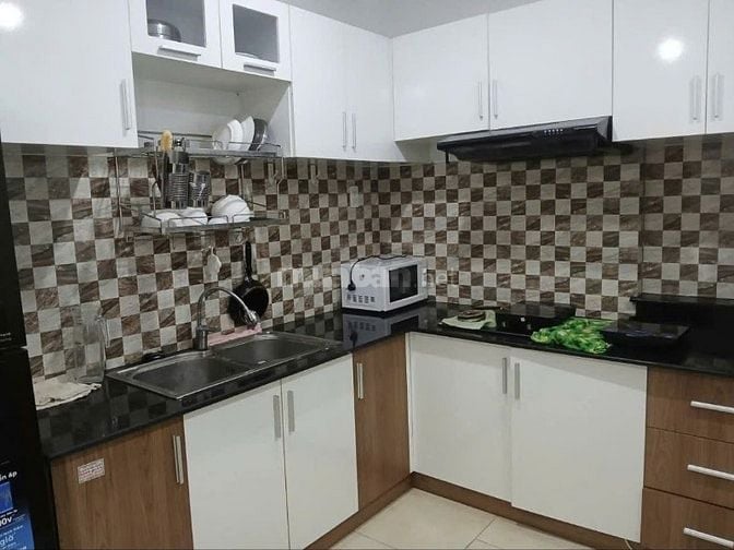 Chung cư 10A Trần Nhật Duật, Tân Định,Q1: 70m2, 2p ngủ, 12tr/th
