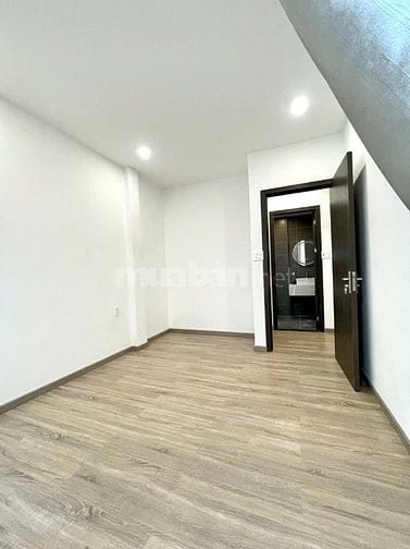 Bán nhà 1020/34 Quang Trung, Hẻm Xe Hơi, 101m2, 4 PN 7.6 TỶ