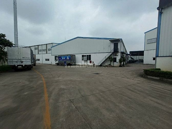Cho thuê nhà xưởng KCN Tân Tạo,  Bình Tân, xưởng : 2.300 m2, vp: 300m2