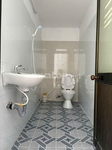 Cho thuê nhà mặt tiền Nguyễn Lý, P.Phú Thạnh, Q.Tân Phú giá 10tr
