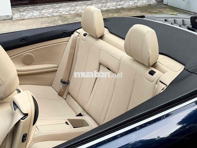 BMW 4 Series 2016 420i Convertible - 50000 km