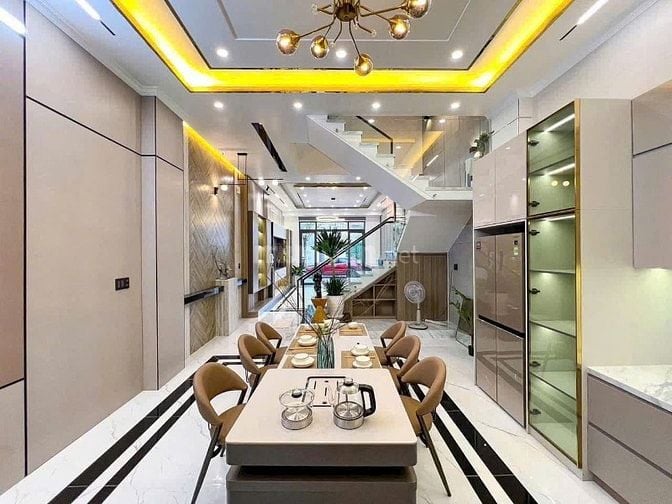 Nhà 3 tầng Hoàng Hoa Thám, Quận Bình Thạnh /63m2 / 2 tỷ 900 triệu /SHR