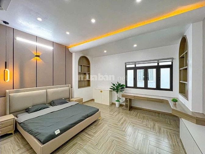 Nhà 3 tầng Hoàng Hoa Thám, Quận Bình Thạnh /63m2 / 2 tỷ 900 triệu /SHR