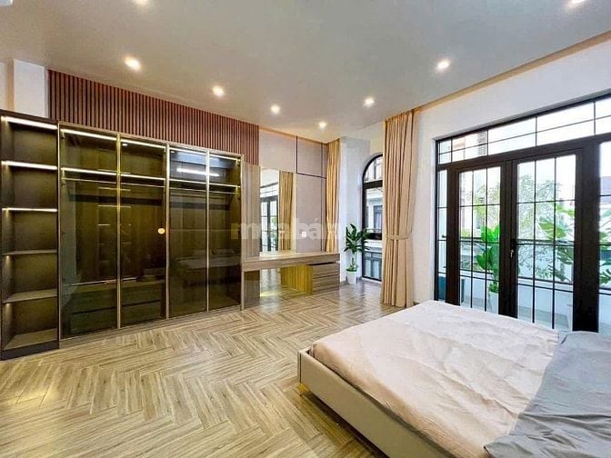 Nhà 3 tầng Hoàng Hoa Thám, Quận Bình Thạnh /63m2 / 2 tỷ 900 triệu /SHR