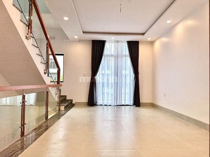 Cho thuê nhà 1 trệt 2 lầu full nội thất ngay Trung Tâm Thành Phố Tân A