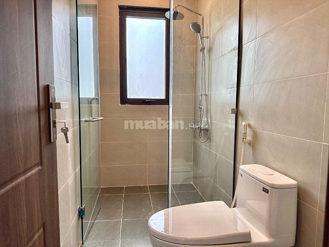 Cho thuê nhà 1 trệt 2 lầu full nội thất ngay Trung Tâm Thành Phố Tân A