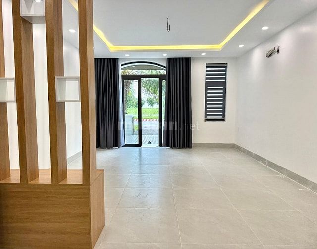 Cho thuê nhà 1 trệt 2 lầu full nội thất ngay Trung Tâm Thành Phố Tân A