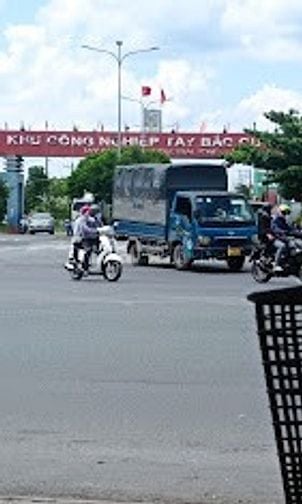 Chủ ngộp ngân hàng bán gấp lô 282m2, Tân An Hội, Củ CHi, SHR, 2,32 tỷ.