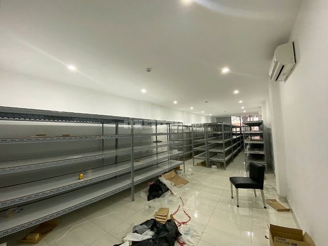 🏢 CHO THUÊ NHÀ MẶT TIỀN 202 TRẦN HƯNG ĐẠO, Q1 – HẦM THANG MÁY, NỞ HẬU