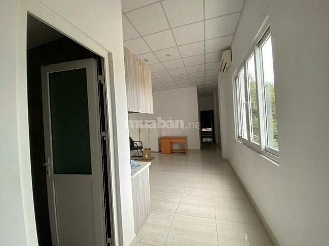 🏢 CHO THUÊ NHÀ MẶT TIỀN 202 TRẦN HƯNG ĐẠO, Q1 – HẦM THANG MÁY, NỞ HẬU