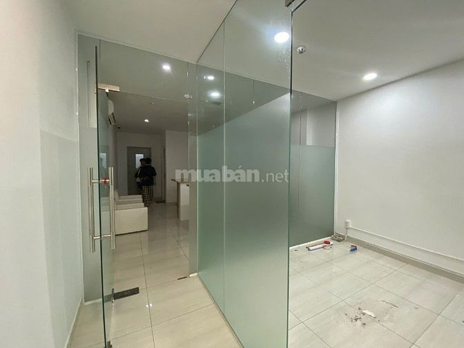 🏢 CHO THUÊ NHÀ MẶT TIỀN 202 TRẦN HƯNG ĐẠO, Q1 – HẦM THANG MÁY, NỞ HẬU