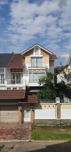 Bán biệt thự đường số 8 KDC Nam Long Trần Trọng Cung Tân Thuận Đông Q7