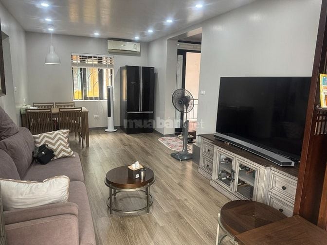 bán nhà tập thể 109 lò đúc 100m 3 ngủ 2 vệ sinh nhà đẹp