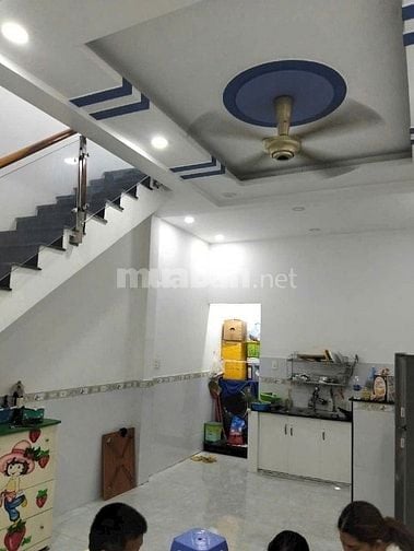 Chính chủ gửi bán gấp nhà đẹp 4*9 trệt lầu 2phong  hẻm 4m giá 1ty46TL 