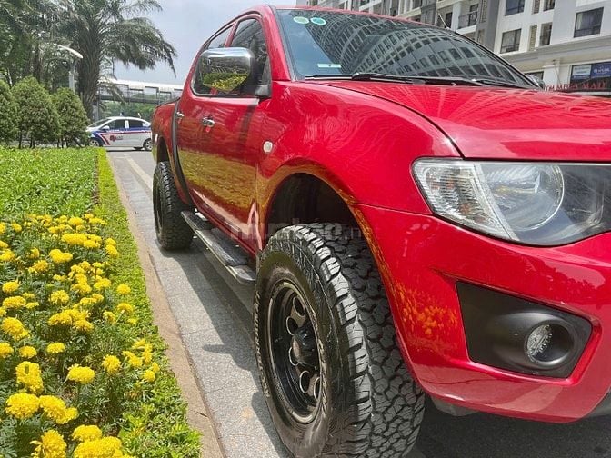 Mitsubishi Triton GL 2015 MT 4x4 Gasoline 2500cc - Chính chủ