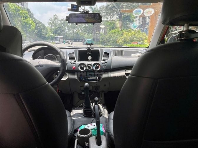 Mitsubishi Triton GL 2015 MT 4x4 Gasoline 2500cc - Chính chủ