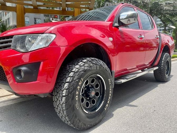 Mitsubishi Triton GL 2015 MT 4x4 Gasoline 2500cc - Chính chủ