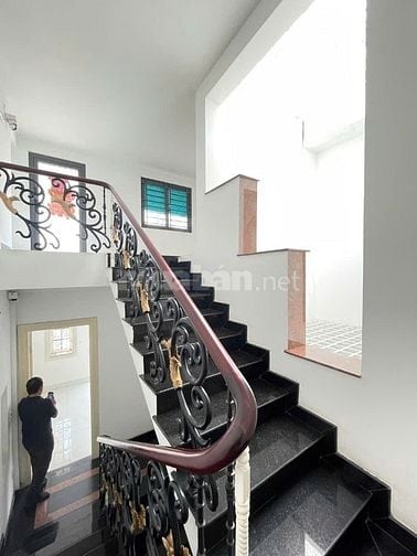 BÁN NHÀ 5 TẦNG, HXH đường ÂU CƠ, 56M2, 6PN, 6WC, NHỈNH 5 TỶ.