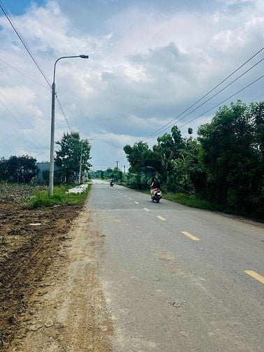 Chính chủ cần bán 200m3 thổ cư mặt tiền đường DT761 Kinh Doanh giá rẻ