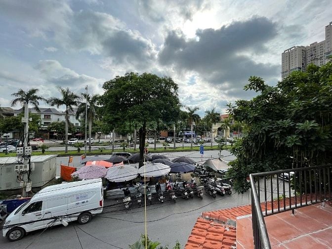 Bán nhà LK KĐT Thiên Đường Bảo Sơn