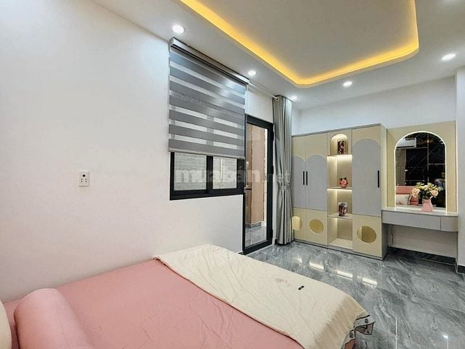 CHỦ ĐỊNH CƯ NƯỚC NGOÀI CẦN BÁN GẤP NHÀ TRẦN HỮU TRANG P.10 Q.10 2 TỶ 5