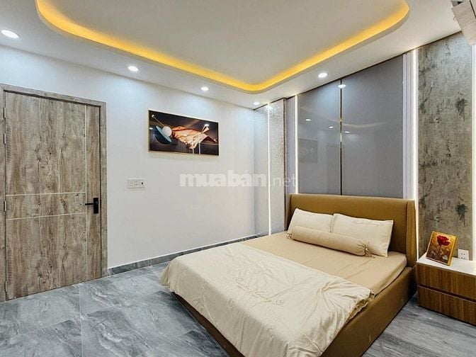 CHỦ ĐỊNH CƯ NƯỚC NGOÀI CẦN BÁN GẤP NHÀ TRẦN HỮU TRANG P.10 Q.10 2 TỶ 5