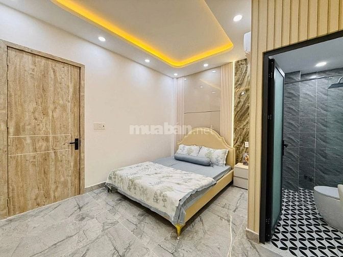 CHỦ ĐỊNH CƯ NƯỚC NGOÀI CẦN BÁN GẤP NHÀ TRẦN HỮU TRANG P.10 Q.10 2 TỶ 5