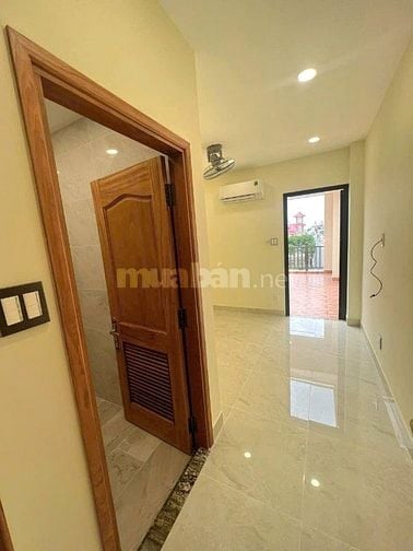 Bán nhà HXH Kiamoning Võ Văn Kiệt, P. Cầu Ông Lãnh, Quận 1. 92m2 Đất