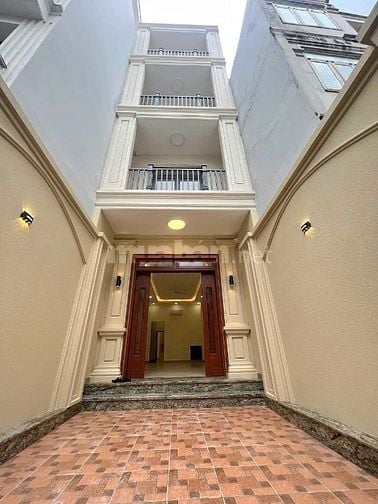 Bán nhà HXH Kiamoning Võ Văn Kiệt, P. Cầu Ông Lãnh, Quận 1. 92m2 Đất